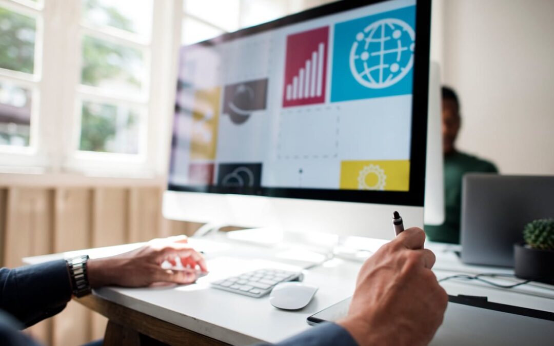 Vector vs Raster Graphics: When to Use Each Format for Your Design Projects